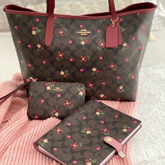 Coach Handbags - 🆕 COACH | Heart City Tote, Notebook & Wristlet